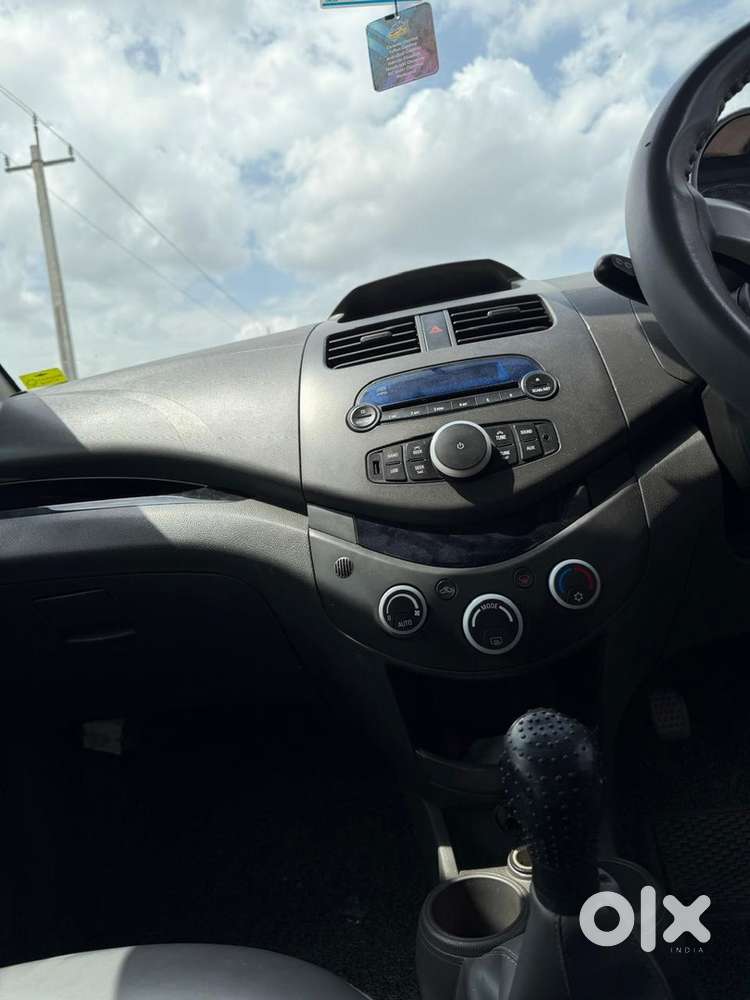 Chevrolet Beat Petrol 2012