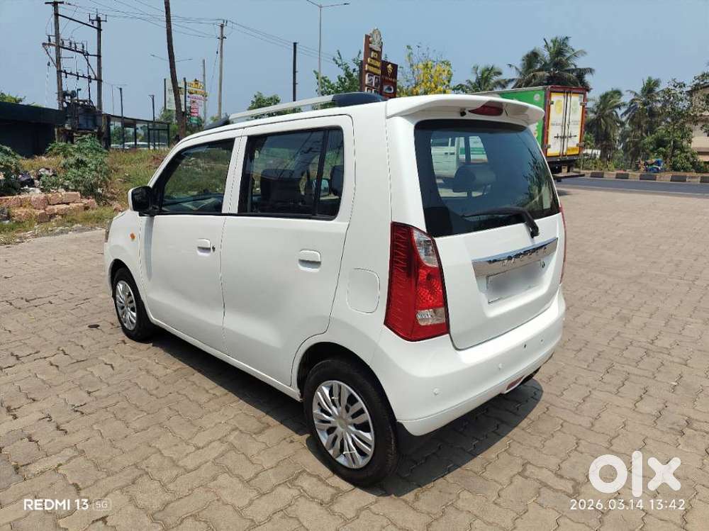Maruti Suzuki Wagon R Vxi Amt1.2, 2016, Petrol