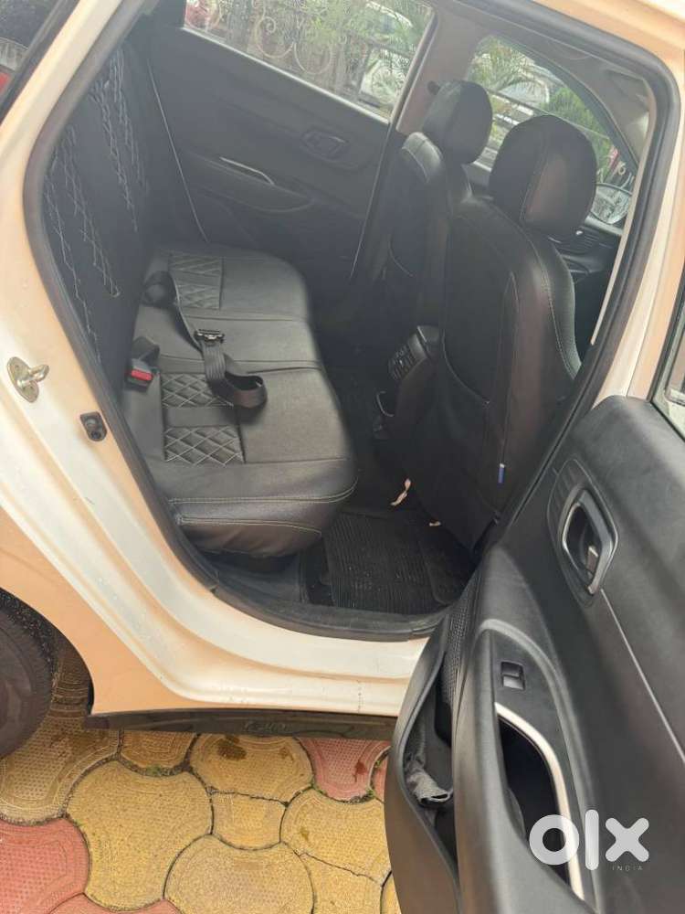 Hyundai New I20 1.2 Asta (o) Ivt, 2021, Petrol