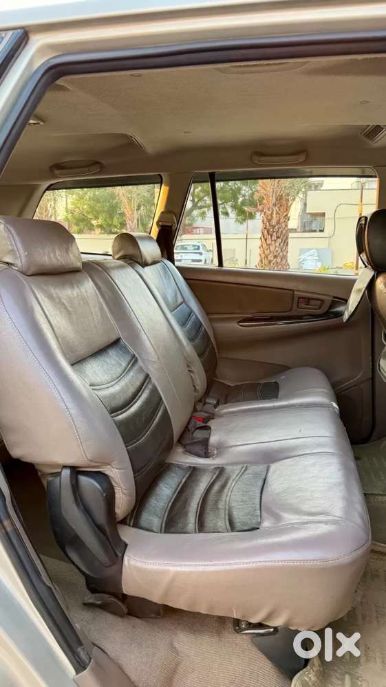 Toyota Innova 2.5 Gx 8 Str Bs-iii, 2015, Diesel