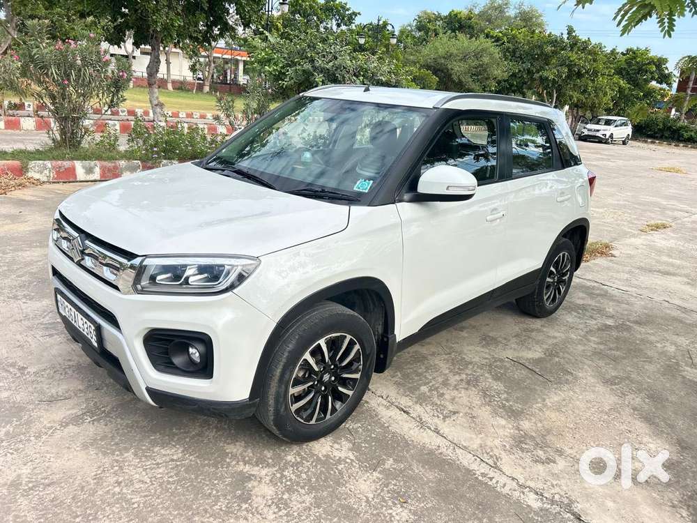 Maruti Suzuki Brezza Zxi Plus At, 2022, Petrol