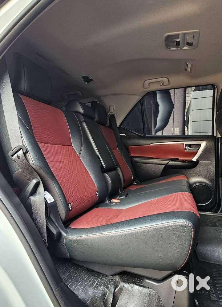 Toyota Fortuner Legender 4x2 At 2.8, 2024, Diesel