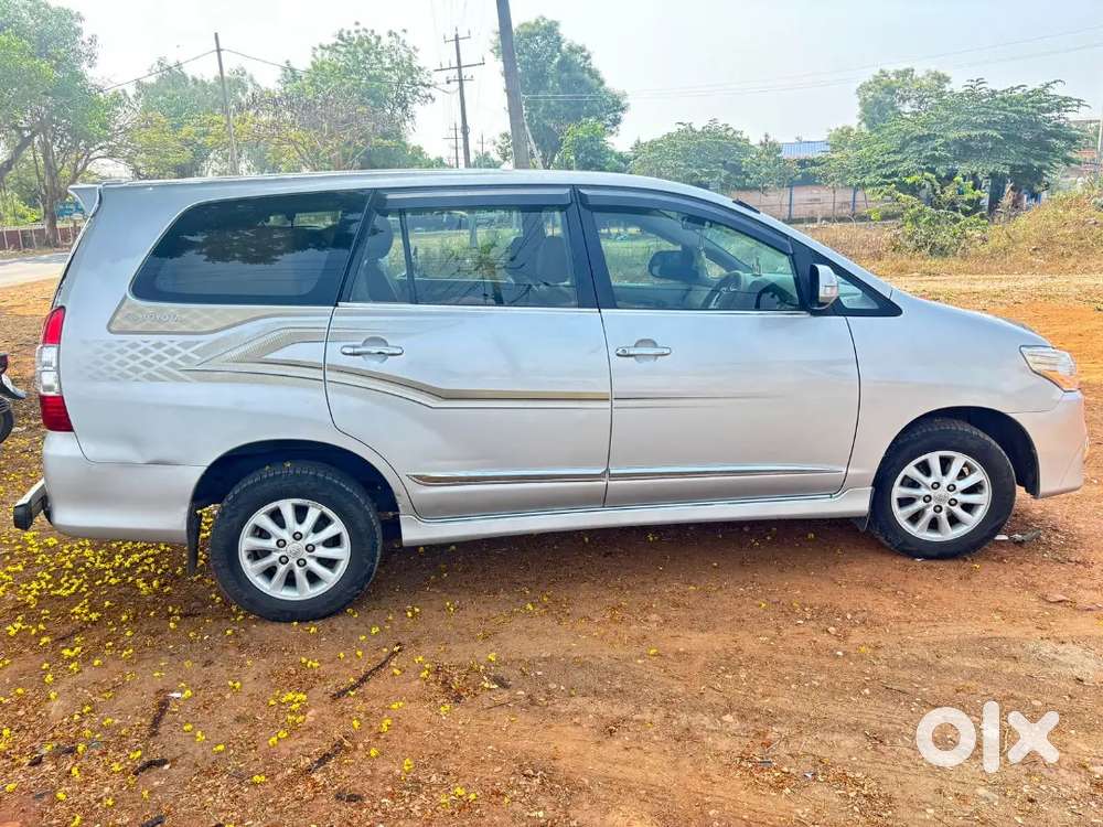 Toyota Innova 2013 Diesel Well Maintained