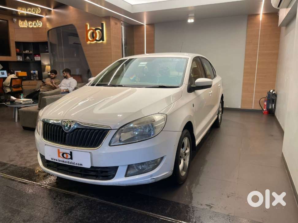 Skoda Rapid 2013-2016 1.6 Mpi At Elegance, 2012, Petrol
