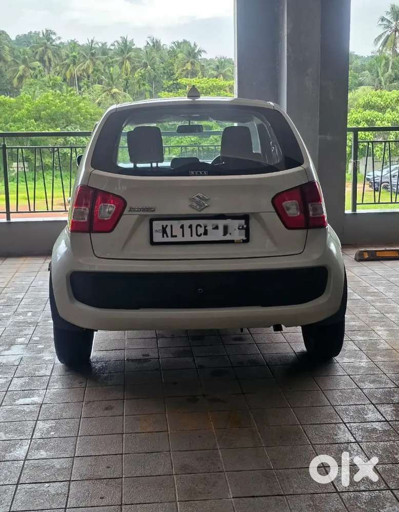 Maruti Suzuki Ignis 2017 Diesel 64000 Km Driven