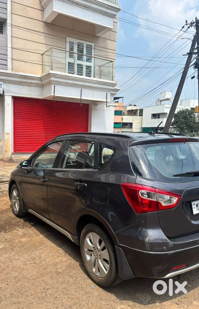Maruti Suzuki S Cross Diesel Button Start, Model : (december 2015)