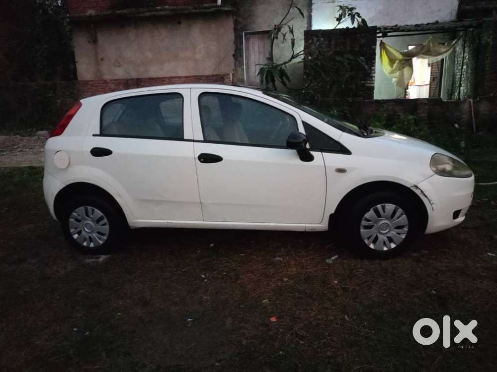 Fiat Grande Punto 2010 Petrol 50000 Km Driven