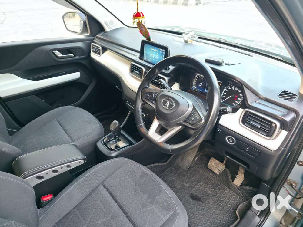 Tata Punch 1.2 Revotron Creative Ira Pack Amt Dual Tone, 2022, Petro..