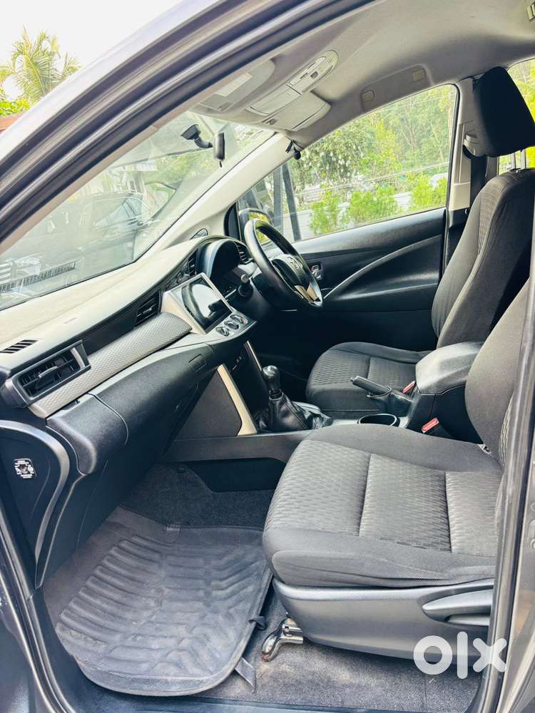 Toyota Innova Crysta 2.7 Gx Mt, 2017, Diesel