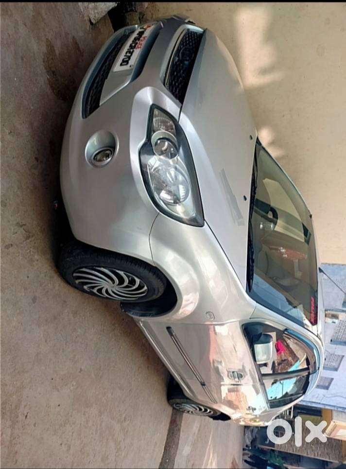 Ford Fiesta 1.4 Zxi 2011