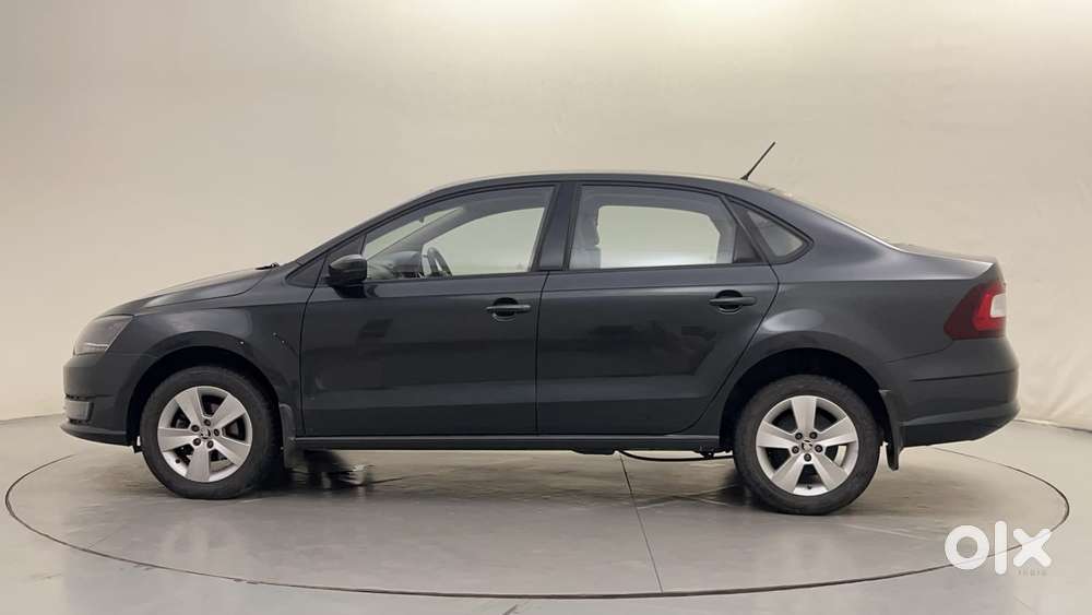 Skoda Rapid 1.0 Ambition Tsi, 2021, Petrol