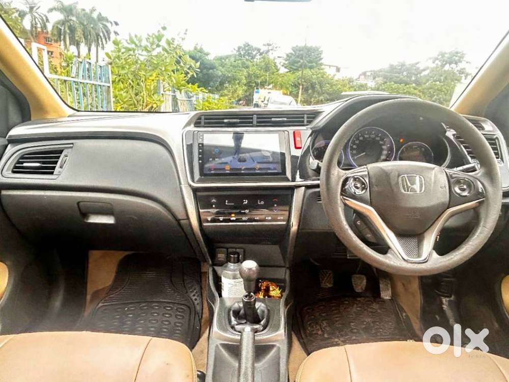 Honda City V Mt, 2015, Petrol