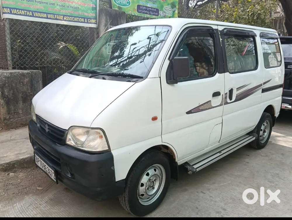 Maruti Suzuki Eeco 2013 Petrol Well Maintained