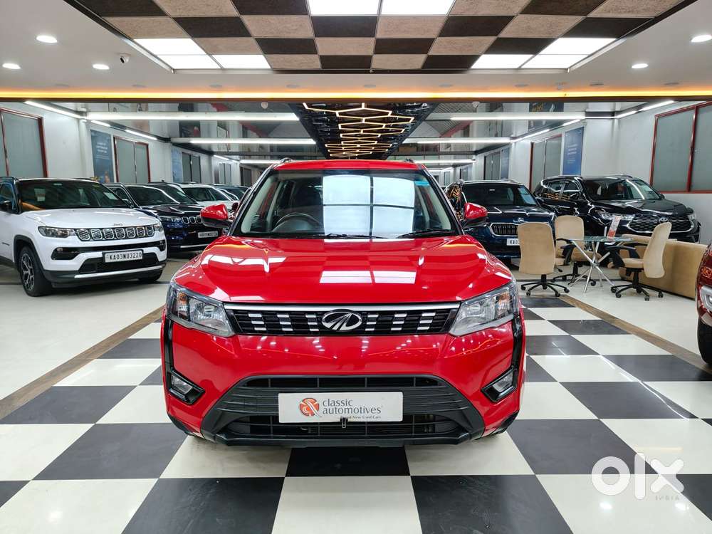 Mahindra Xuv300 1.2 W6 Amt Petrol, 2022, Petrol