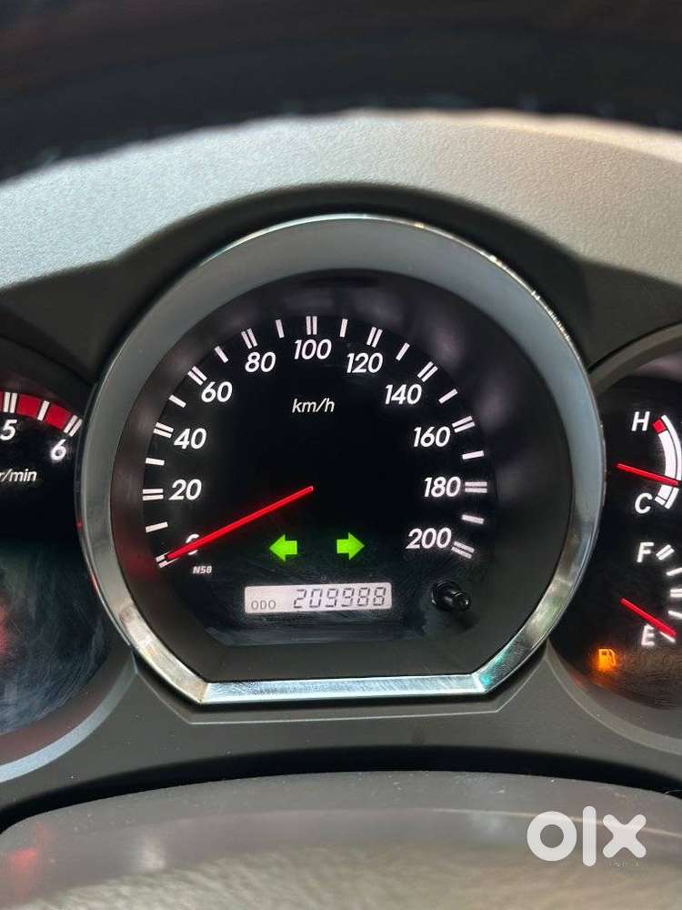 Toyota Fortuner, 2011, Diesel