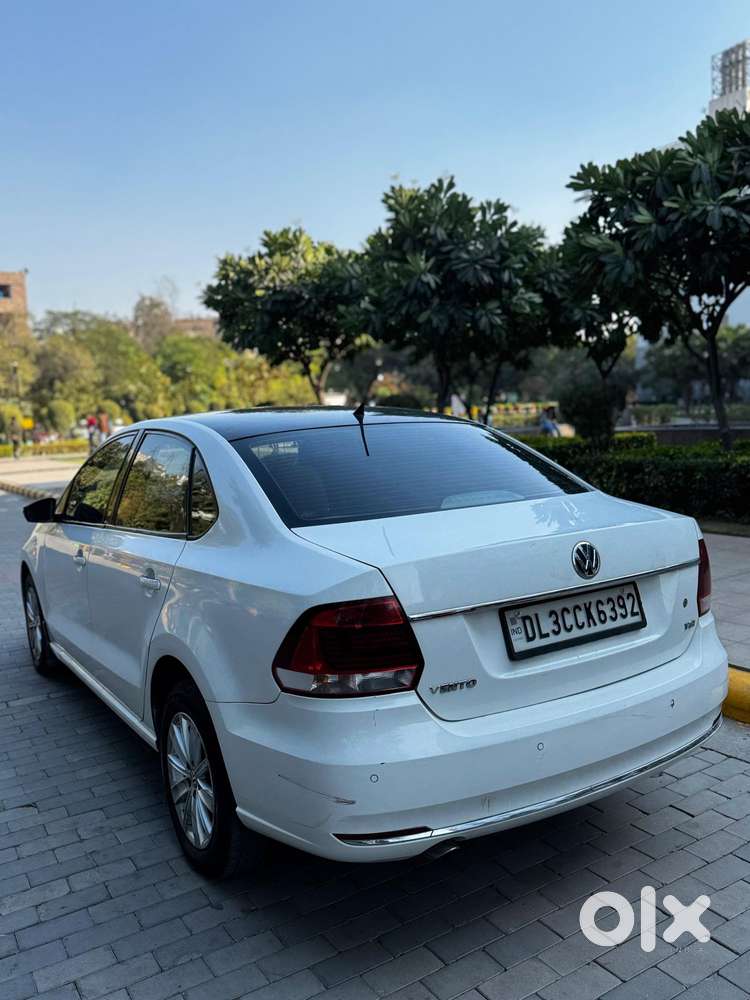 Volkswagen Vento 1.2 Tsi Highline Plus At, 2016, Petrol
