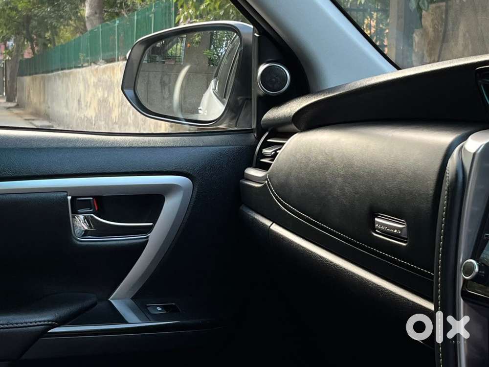 Toyota Fortuner 4x2 At 2.7 Petrol, 2024, Petrol