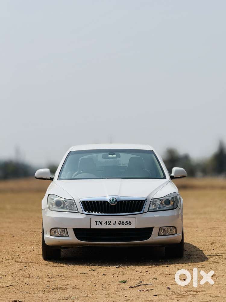 Skoda Laura Elegance 2.0 Tdi Cr At, 2012, Diesel