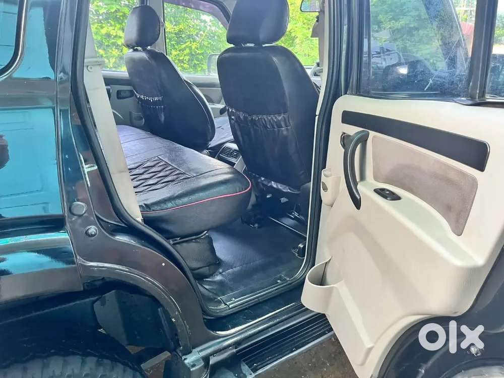 Mahindra Scorpio 2.2 Hybrid 2017
