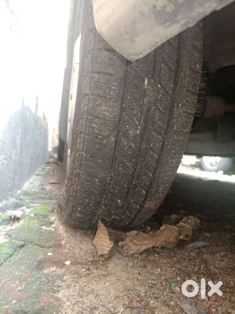 Maruti Suzuki Estilo Lxi Bs-iv, 2010, Petrol