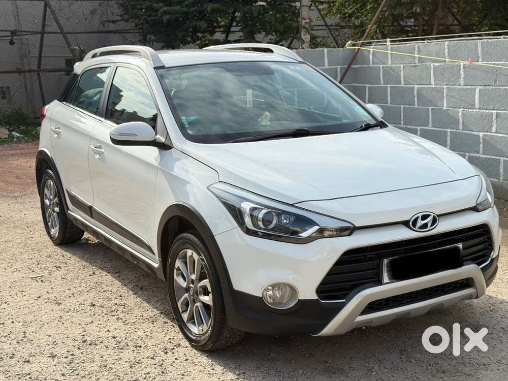 I20 Active White