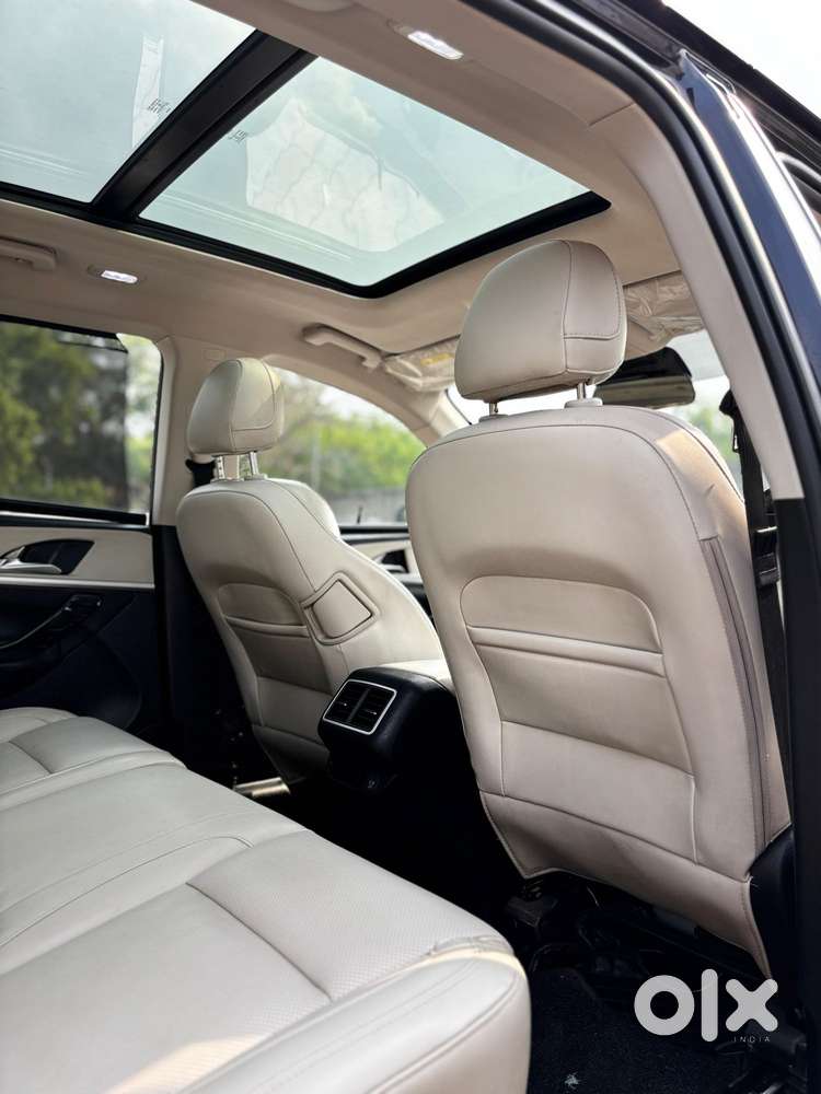 Mahindra Xuv700 2.2 Ax 7 Diesel At Str Awd, 2023, Diesel