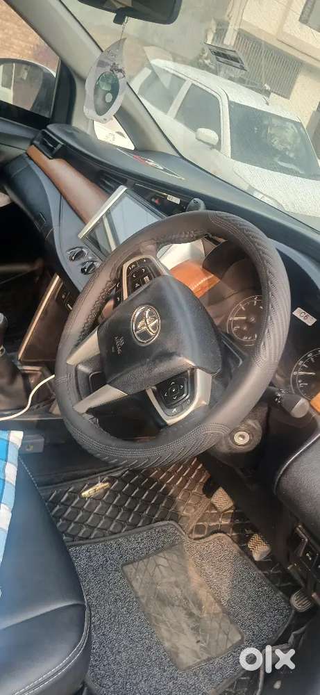 Toyota Innova Crysta 2017 Diesel 175000 Km Driven