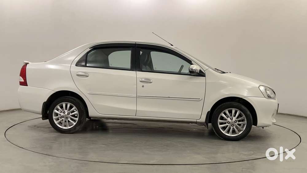 Toyota Etios Vx, 2015, Petrol