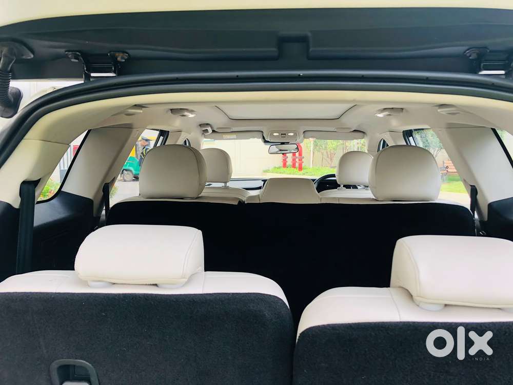 Mahindra Xuv700 2.2 Ax 7 Diesel At Luxury Pack Str Awd, 2022, Diesel