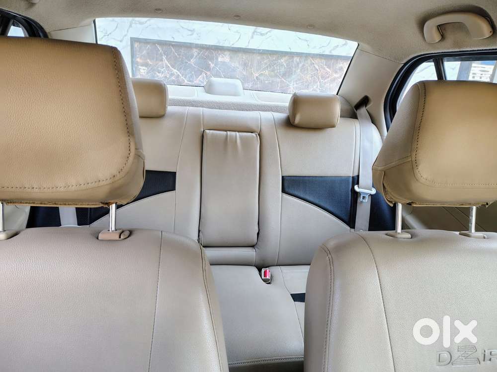 Maruti Suzuki Swift Dzire Vxi Optional, 2015, Petrol