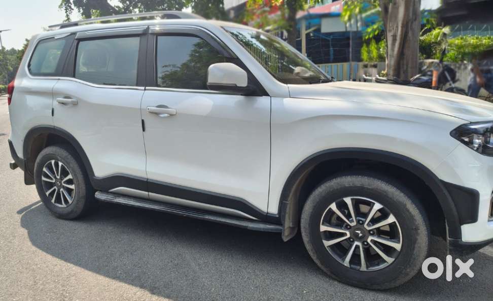 Mahindra Scorpio-n 2.0 Z8 Petrol At 7 Str, 2025, Petrol