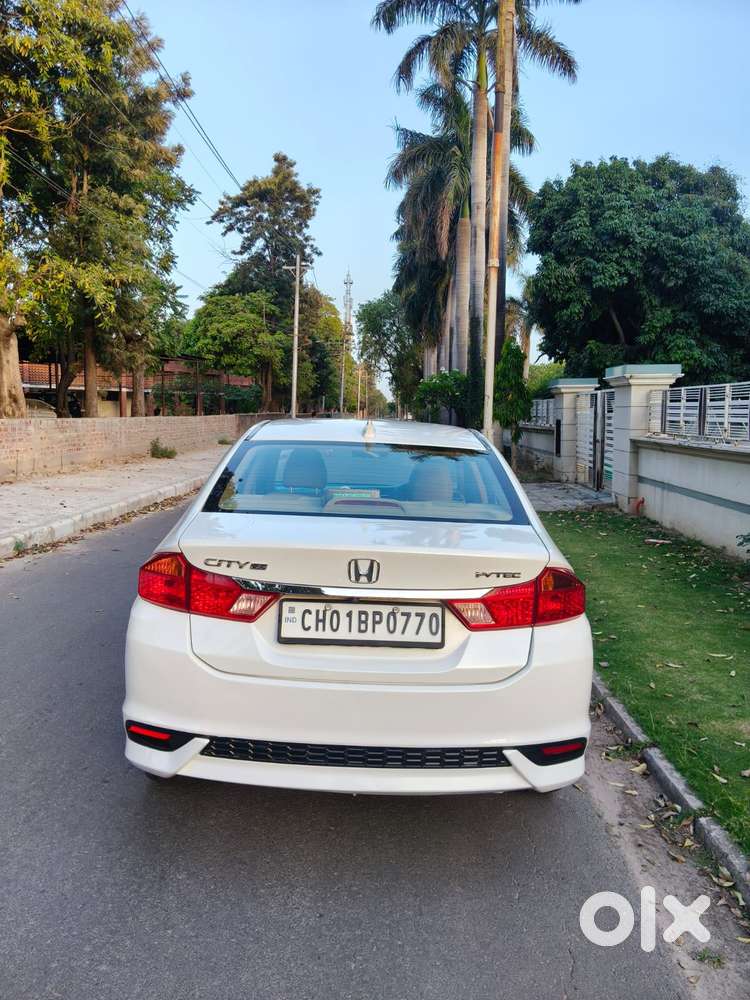 Honda City V At Sunroof, 2017, Petrol