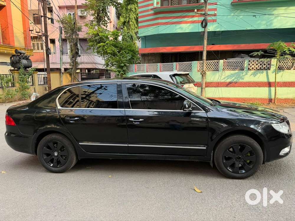 Skoda Superb 2008 Petrol 60000 Km Driven