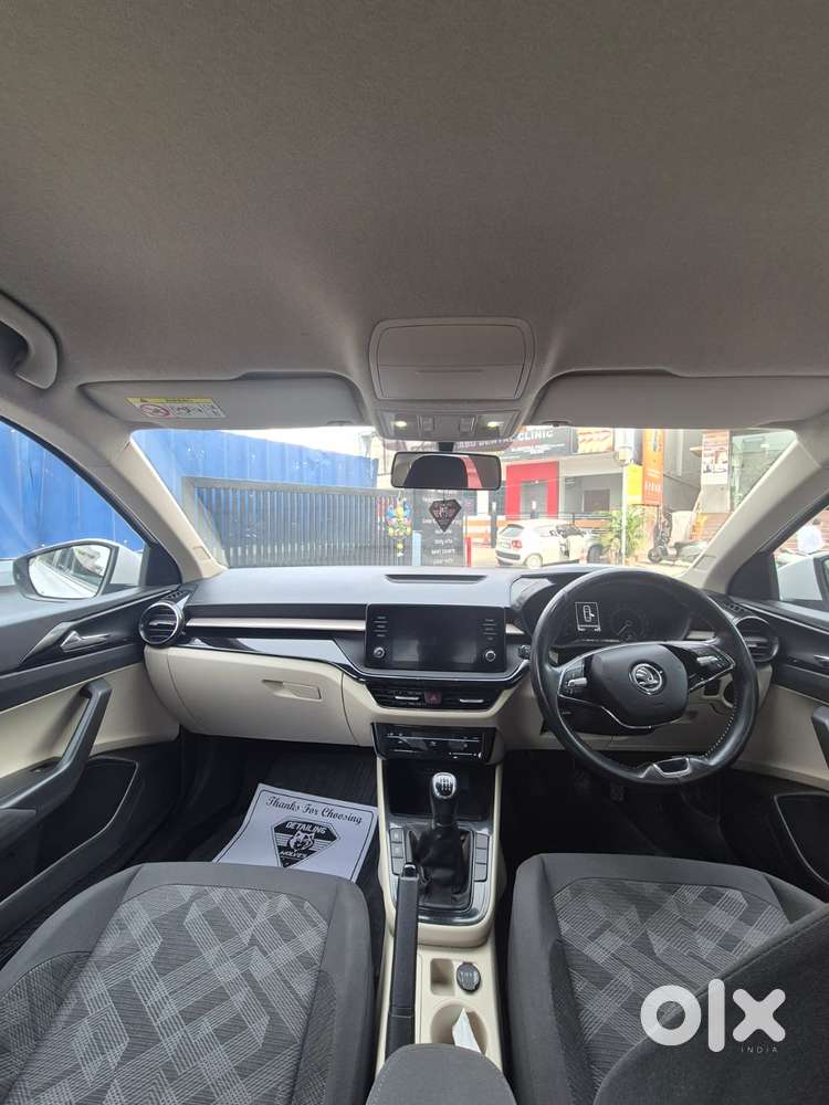 Skoda Slavia 1.0 Style Non-sunroof Tsi, 2022, Petrol