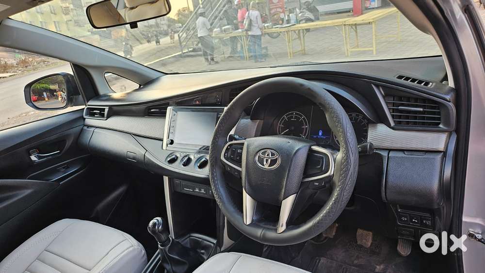 Toyota Innova Crysta 2.4 G Mt 7 Str, 2022, Diesel