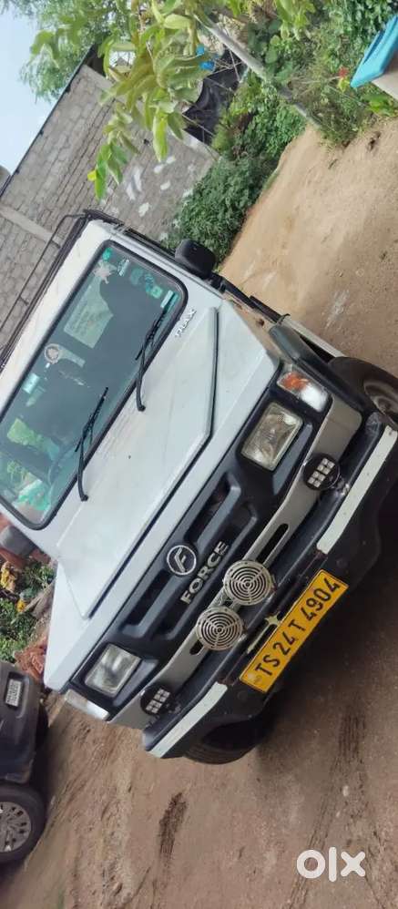 Force Motors Trax 2019