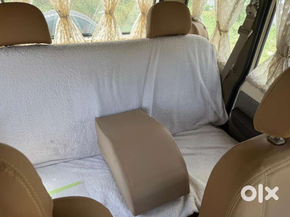 Mahindra Taxi No Diesel Car 2025