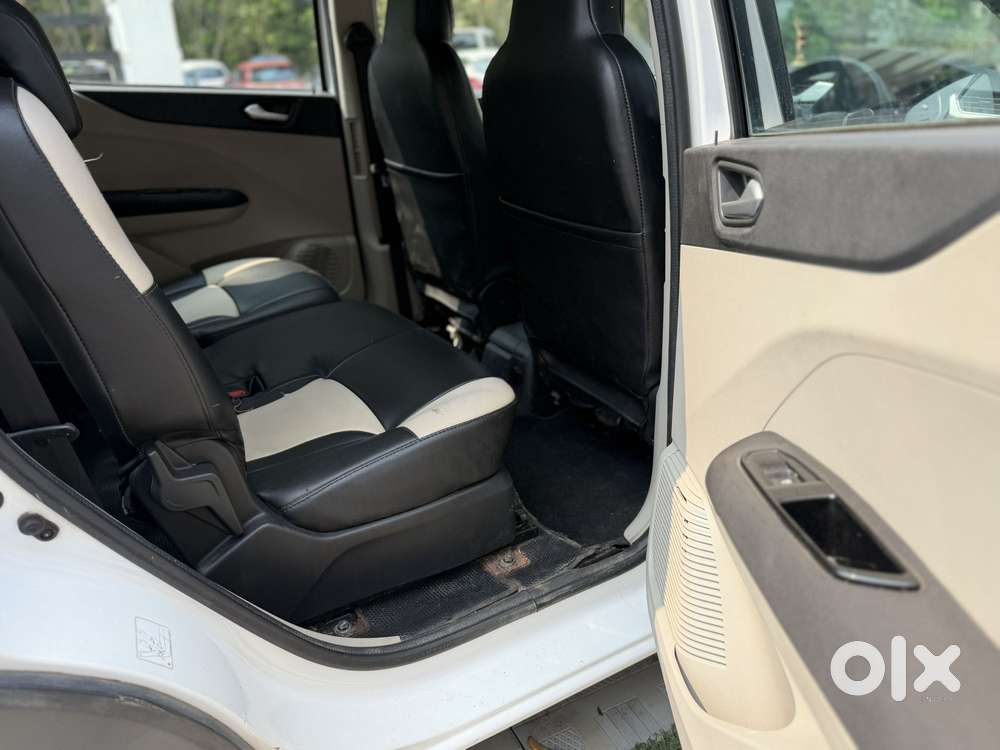 Renault Triber Rxz, 2019, Petrol