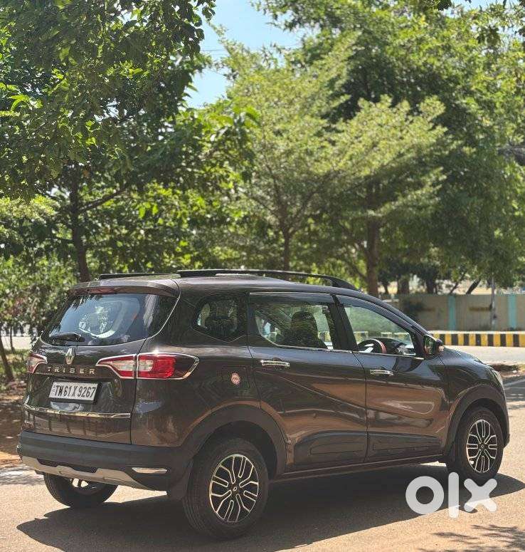 Renault Triber Rxz, 2023, Petrol
