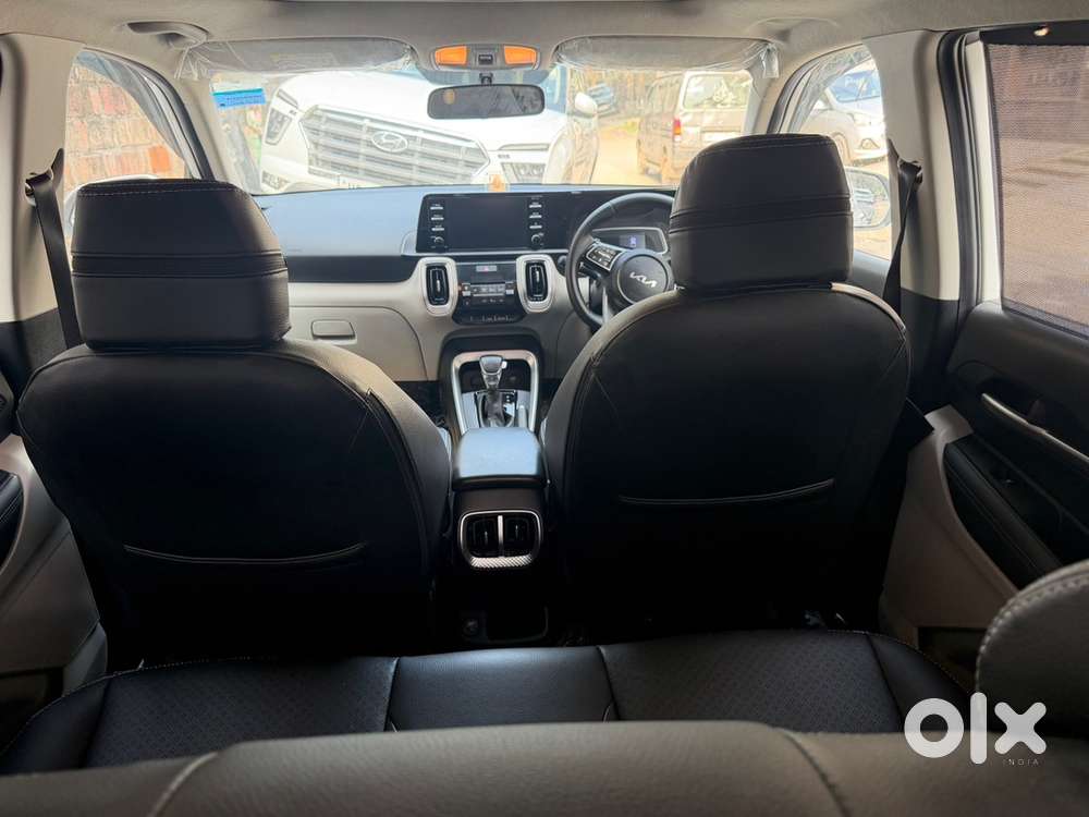 Kia Sonet Petrol 2051