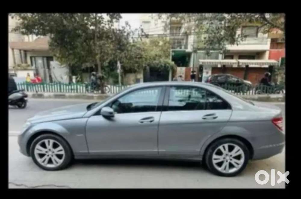 Mercedes-benz C-class 2011 Petrol 46000 Km Driven
