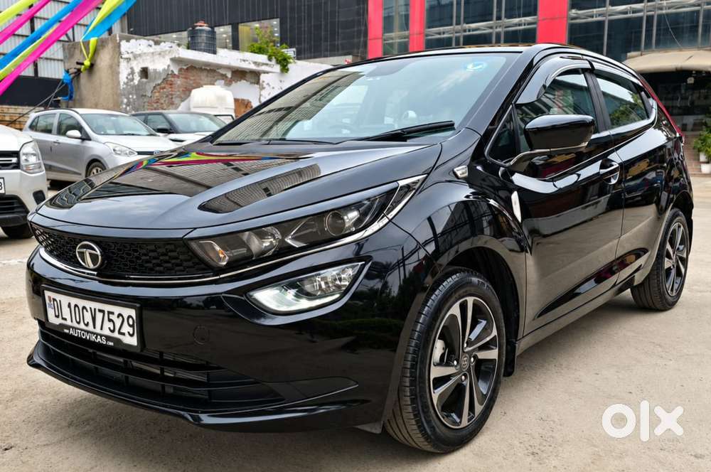 Tata Altroz Xza Plus (s) Dark Edition, 2023, Petrol