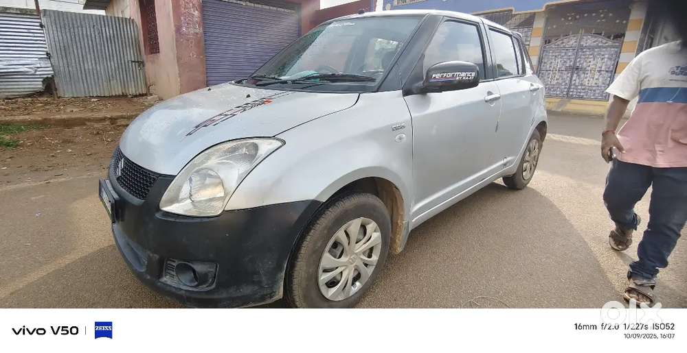 Maruti Suzuki Swift 2009 Diesel 202000 Km Driven