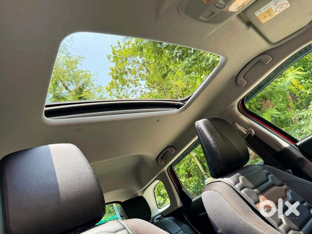 Maruti Suzuki Brezza 1.5 Zxi Plus At Smart Hybrid Dual Tone, 2023, P..