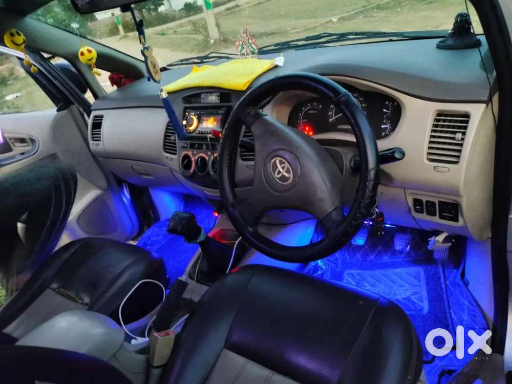 Toyota Innova 2011 Diesel 190000 Km Driven