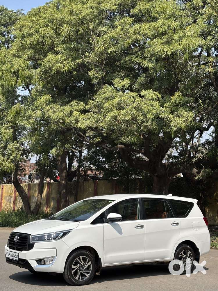 Toyota Innova Crysta 2.4 V 8 Str, 2024, Diesel