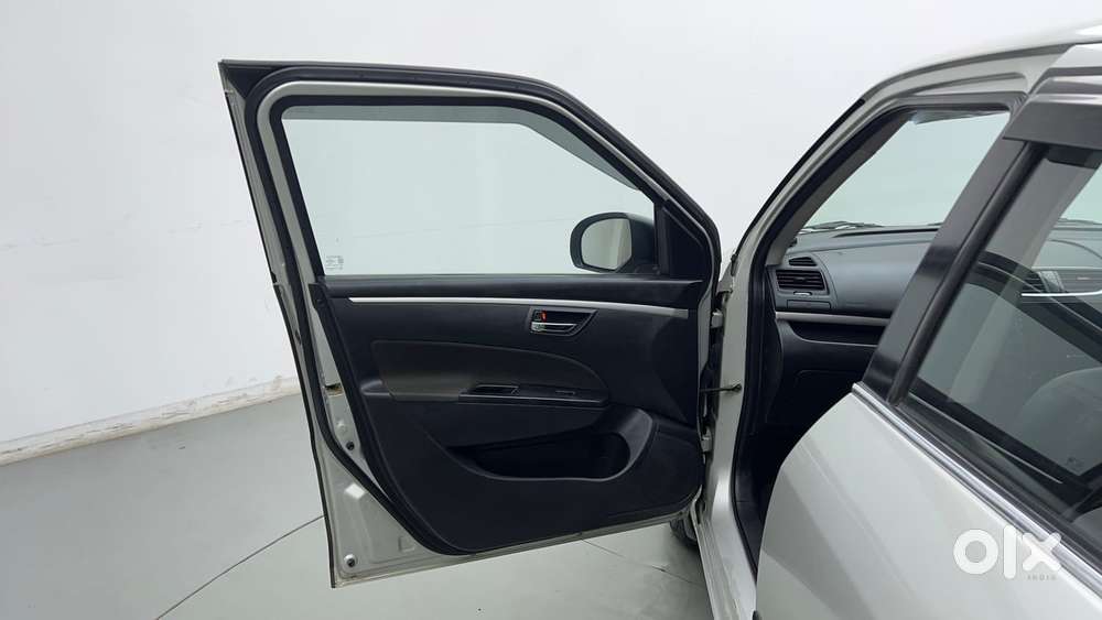 Maruti Suzuki Swift Vxi Optional, 2016, Petrol