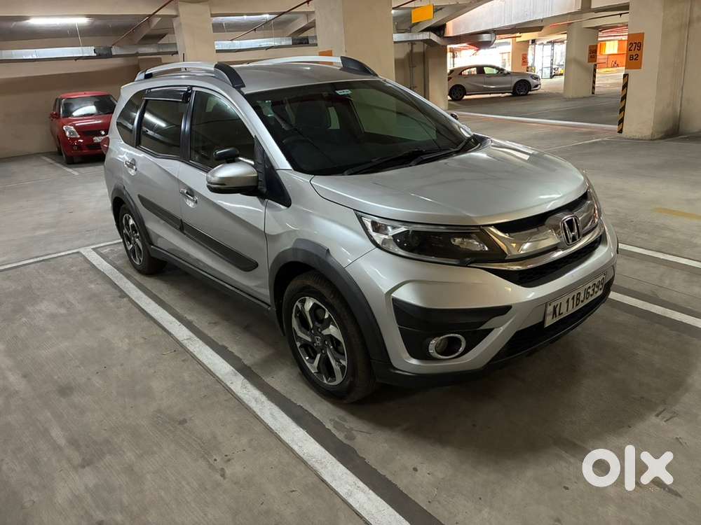 Honda Br-v Cng Automatic 2017 Excellent Condition