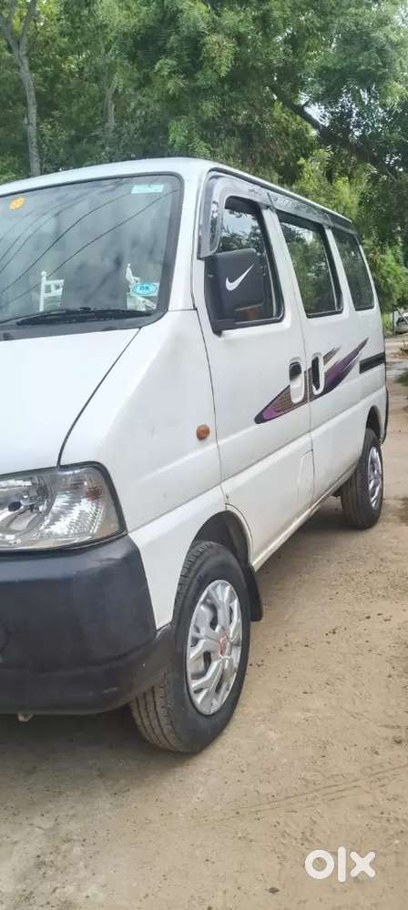 Maruti Suzuki Eeco 2017