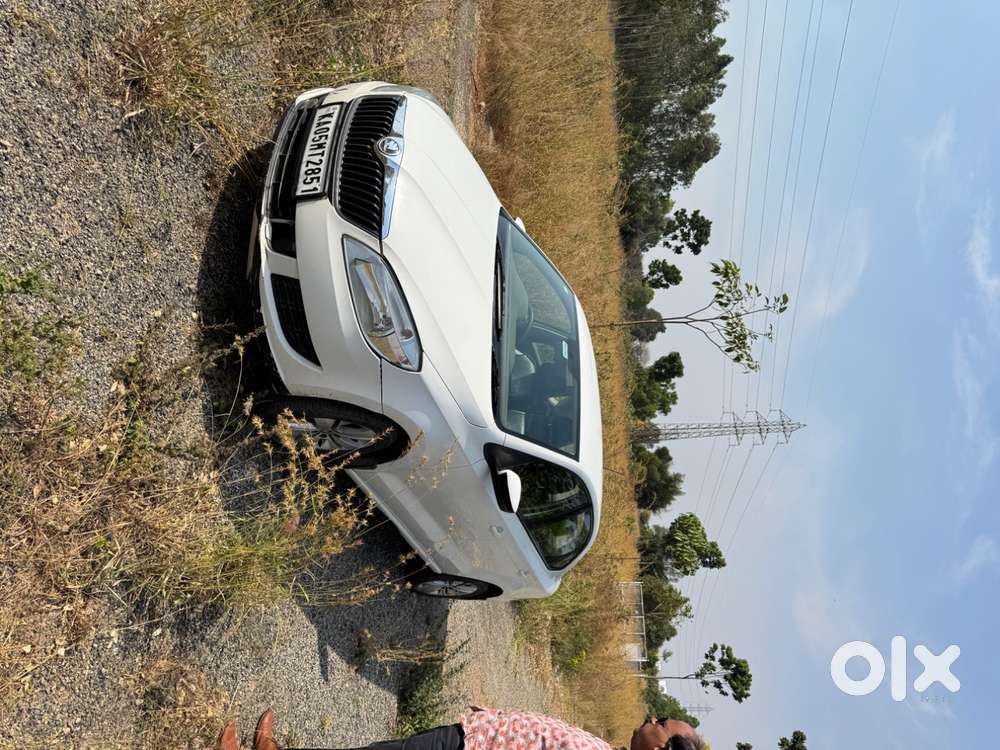 Skoda Rapid 1.6 Active Plus Mpimt